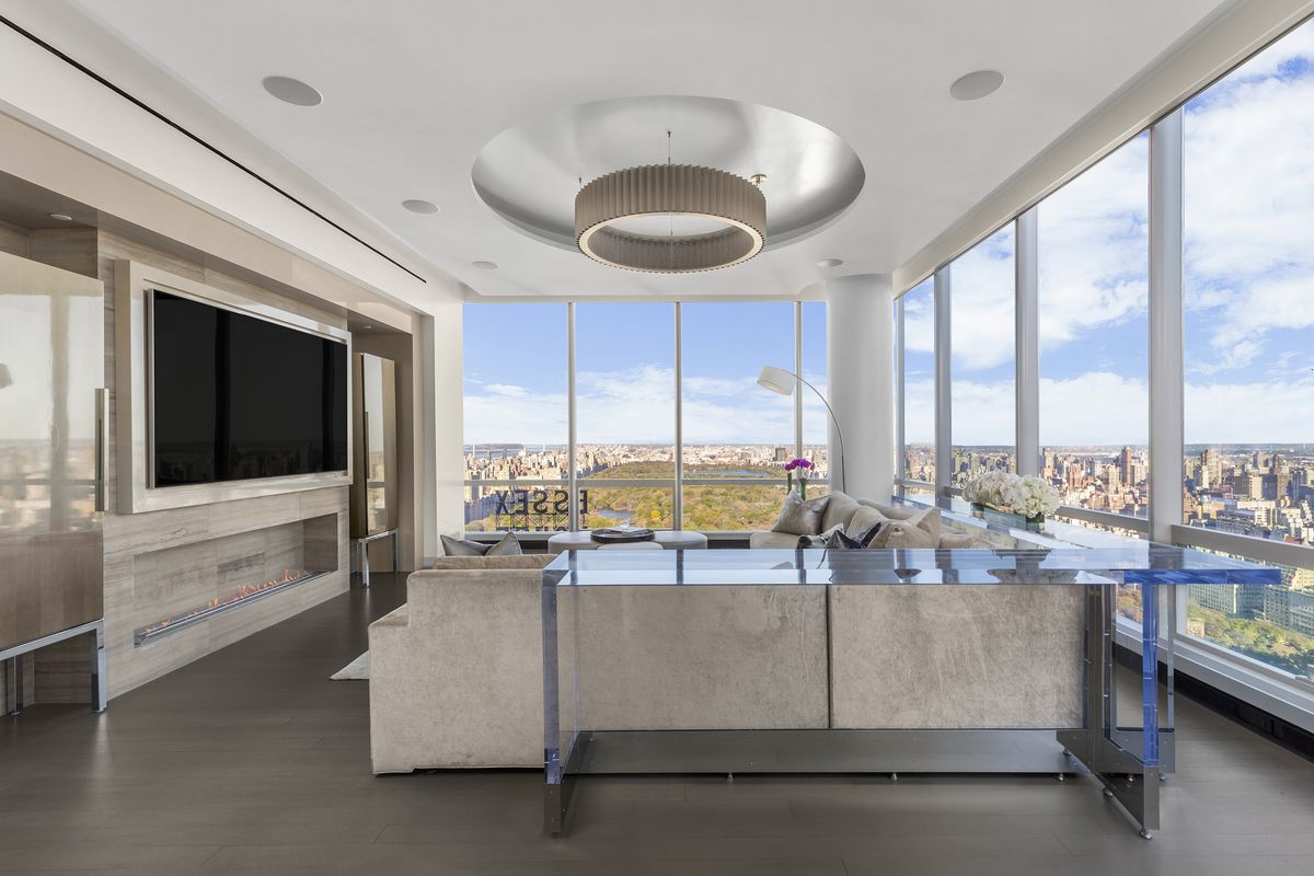 This sky-high Billionaires' Row apartment is listed for $59,000 a month