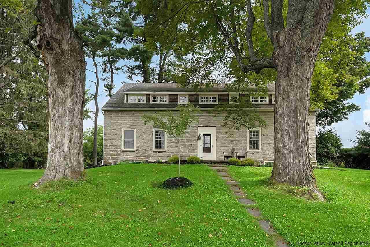 5 houses for sale in Stone Ridge, NY, a historic hamlet in Ulster County