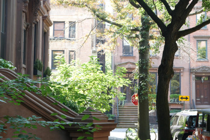 New York City townhouse building, Brooklyn Heights residential district, USA.