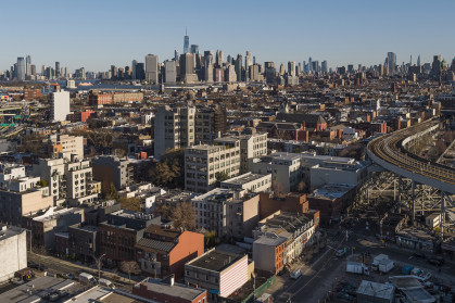 Elevated train tracks and buildings in Carroll Gardens, Brooklyn