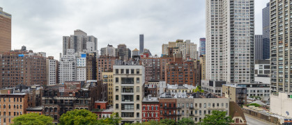 Manhattan apartment buildings seen from Roosevelt Island Tram