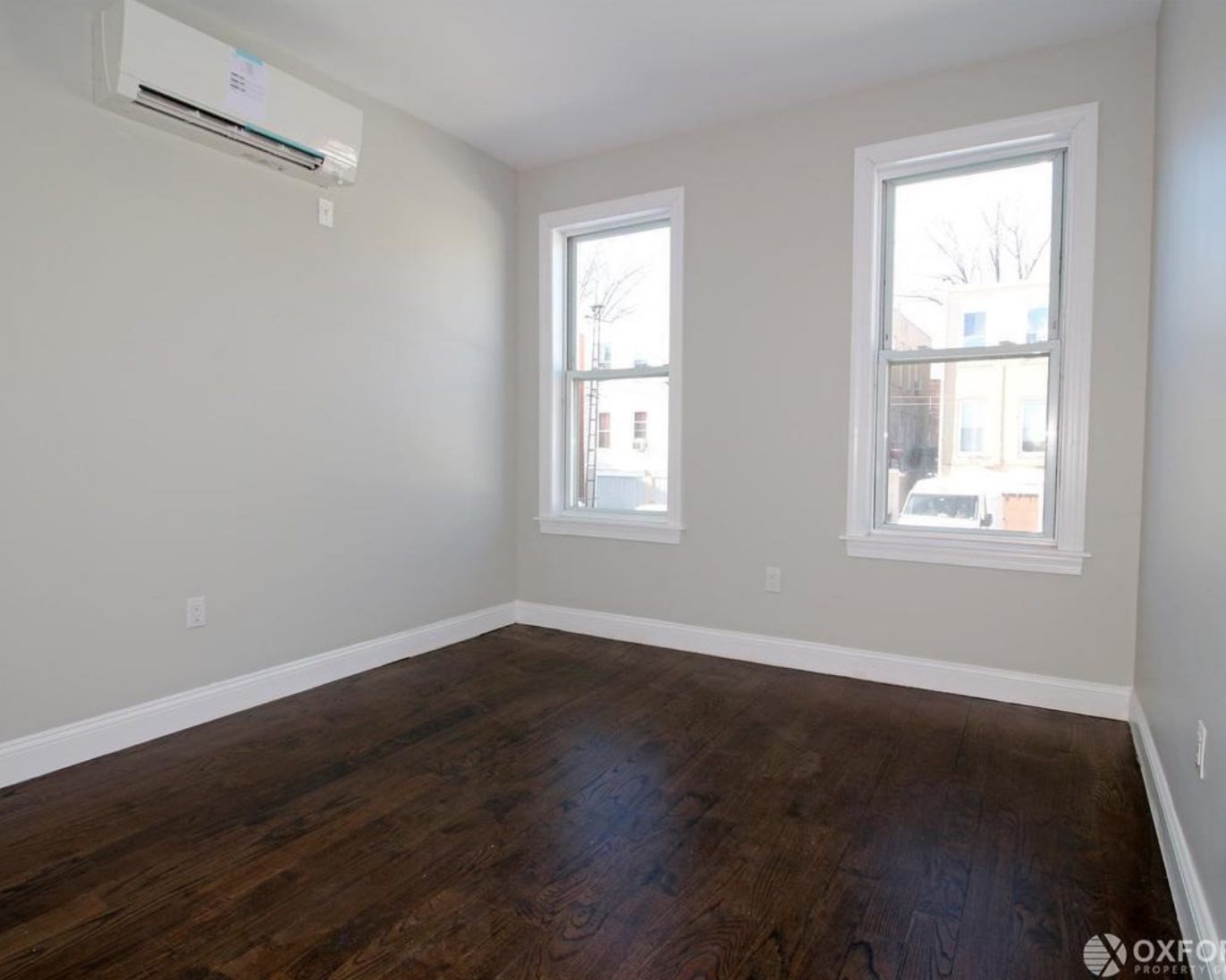 2 Bedroom In Astoria