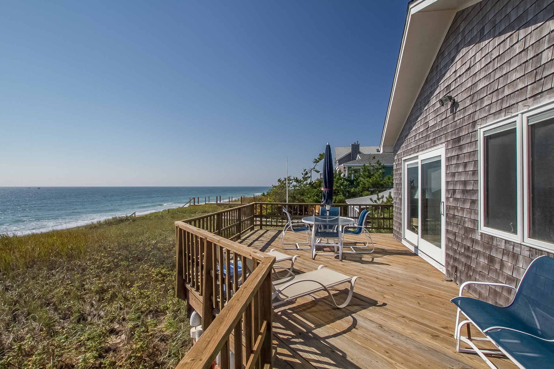 A Rhode Island waterfront cottage that's far roomier than it's named