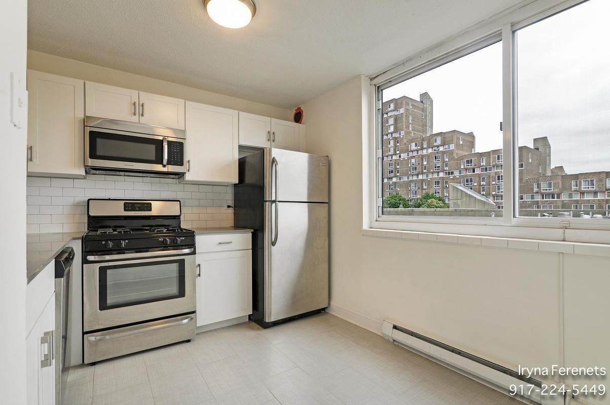 Would you rent this three bedroom on sleepy Roosevelt Island for $4,200?